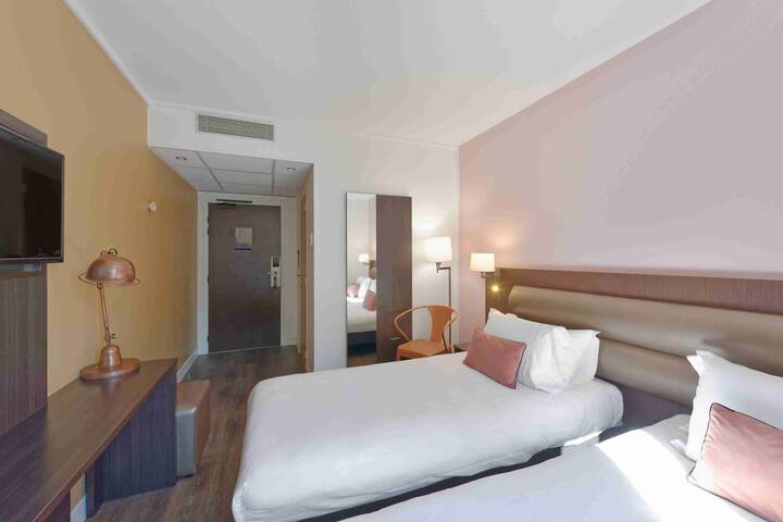 Room 29 of 113