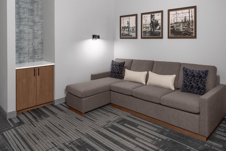 Room 17 of 26