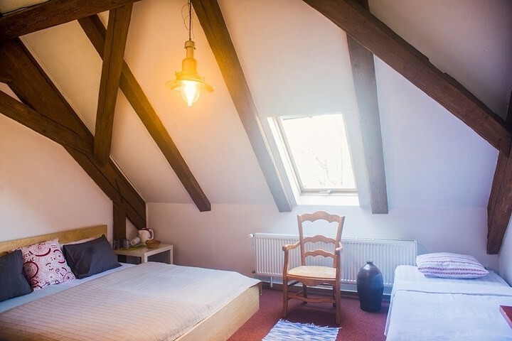 Room 40 of 113
