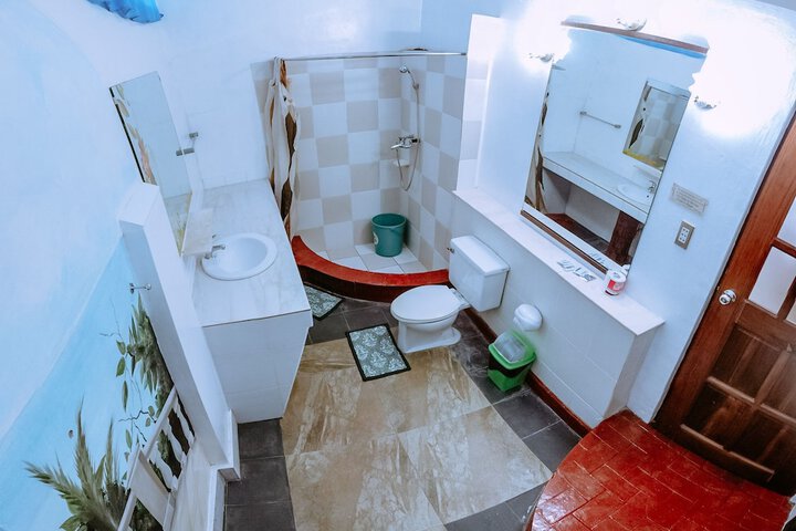 Room 41 of 60