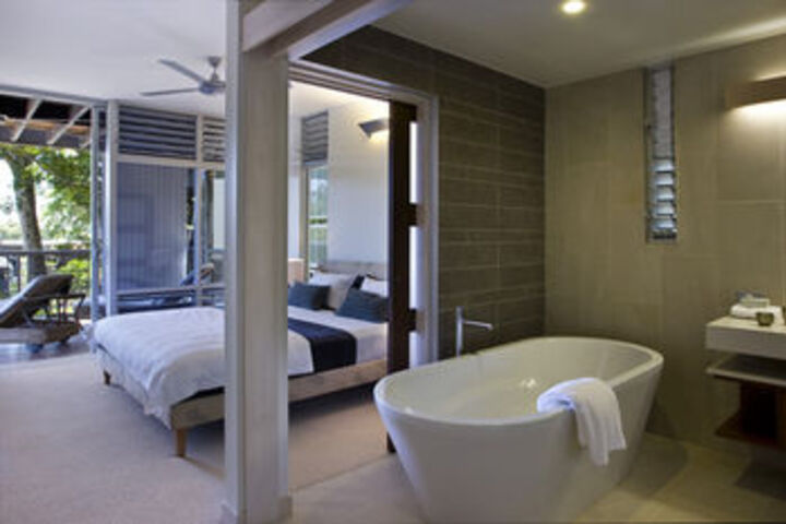 Room 33 of 59