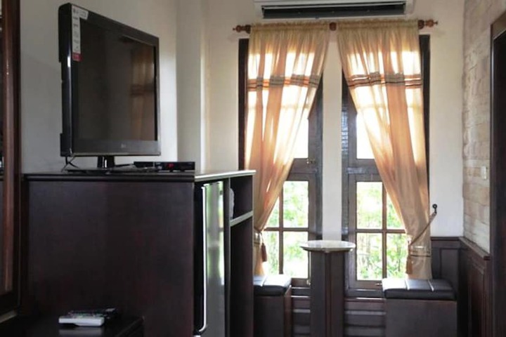 Room amenity