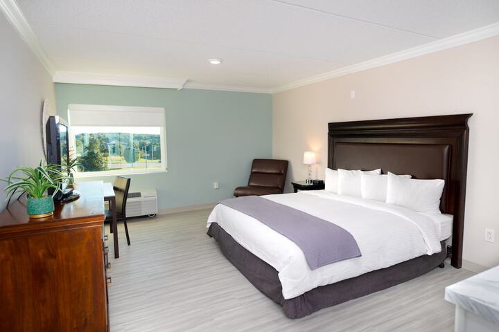 1 King Bed (19 of 23)