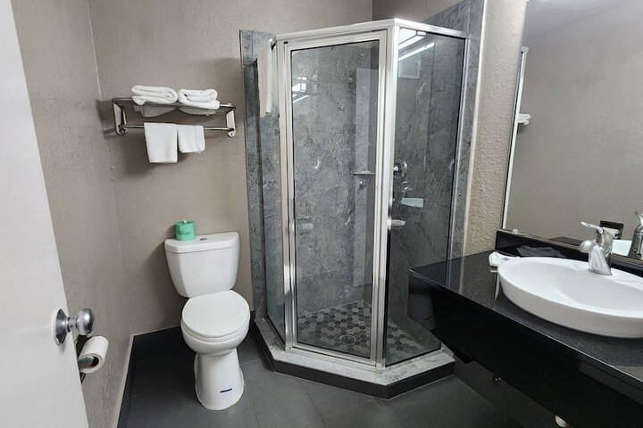 Room 84 of 125