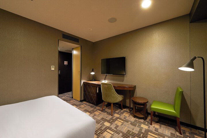 Room 15 of 41