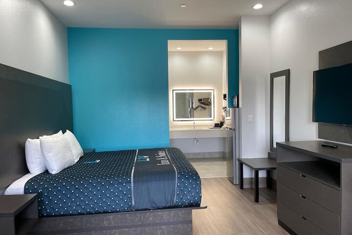 Room 25 of 70