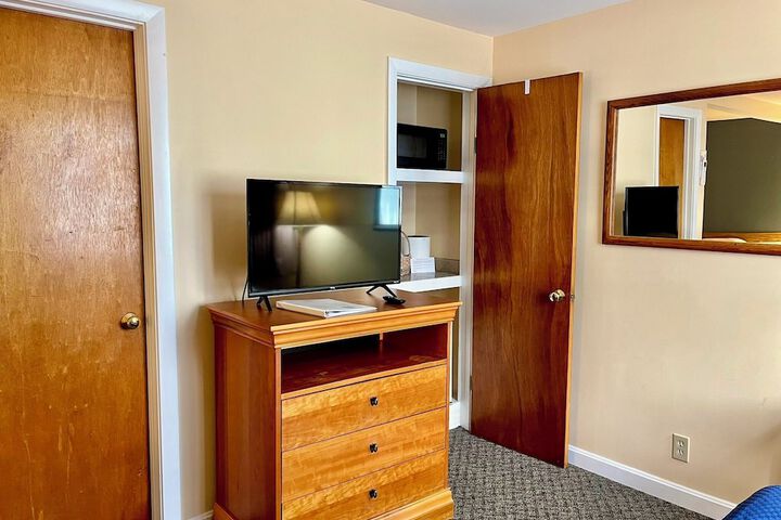 Room 55 of 106