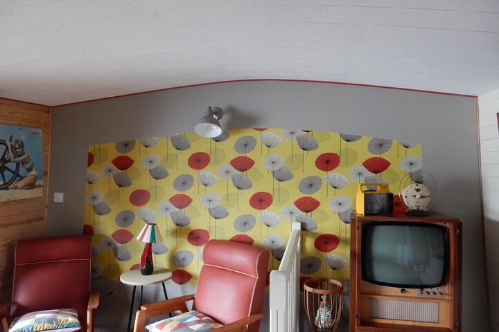 Room 35 of 122