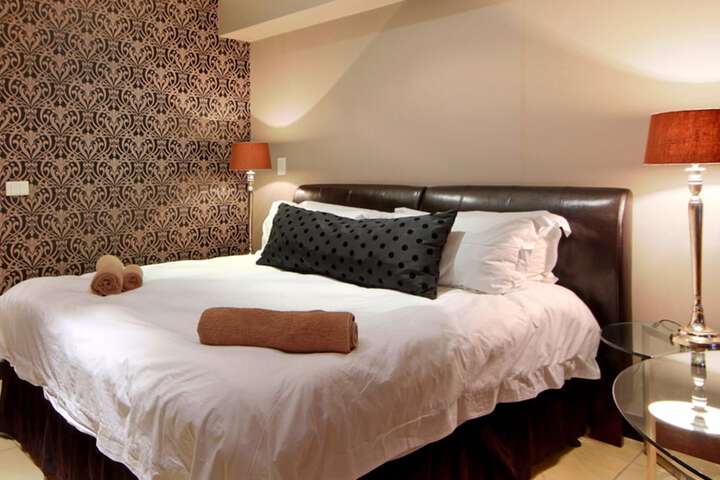 Room 4 of 60