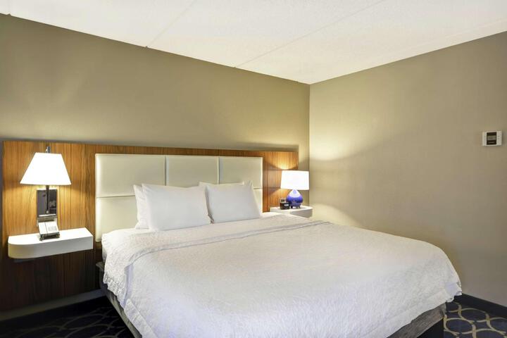 1 King Bed with Shower (4 of 14)