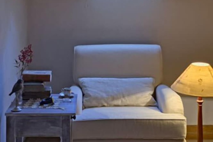 Room 6 of 33