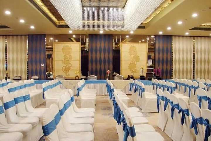 Ballroom/Hall 29 of 45