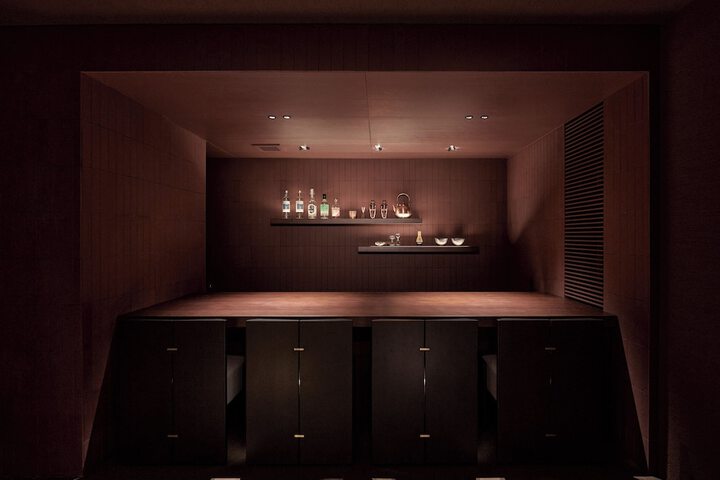 Lounge 25 of 35