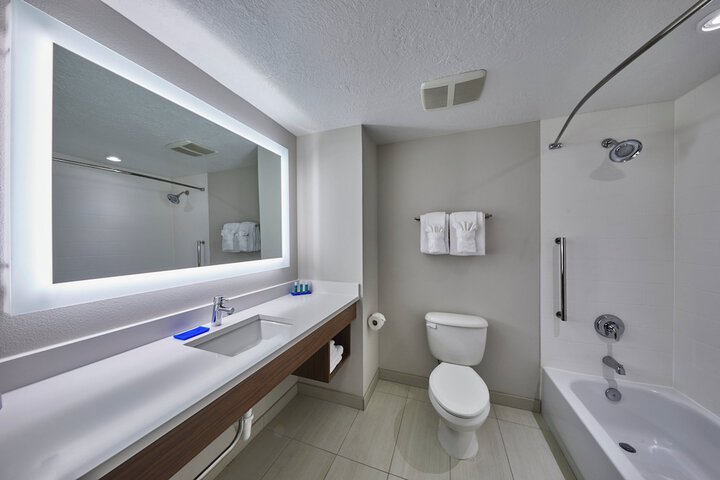Clean Restrooms