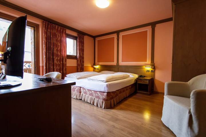 Room 57 of 211