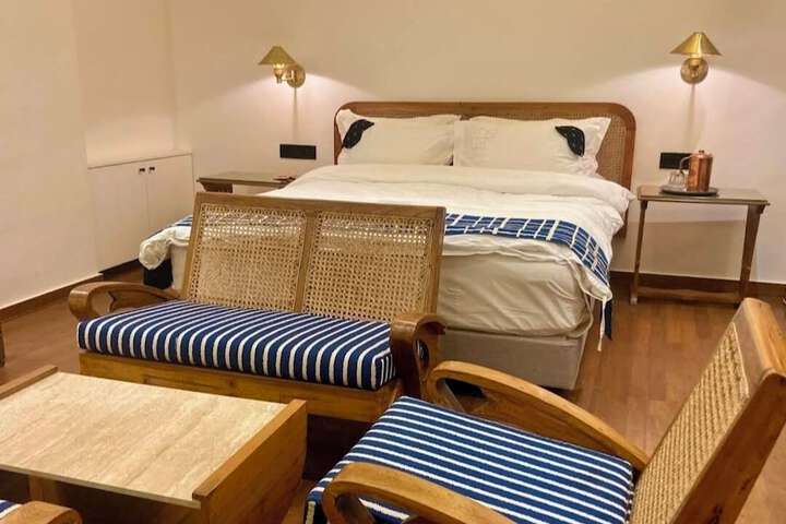 Room 17 of 41