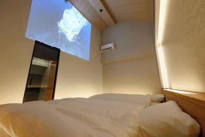 Room 21 of 51