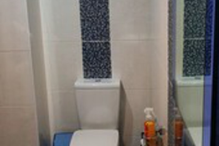 Room 8 of 28