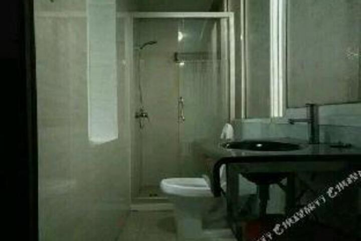 Huayun Express Hotel