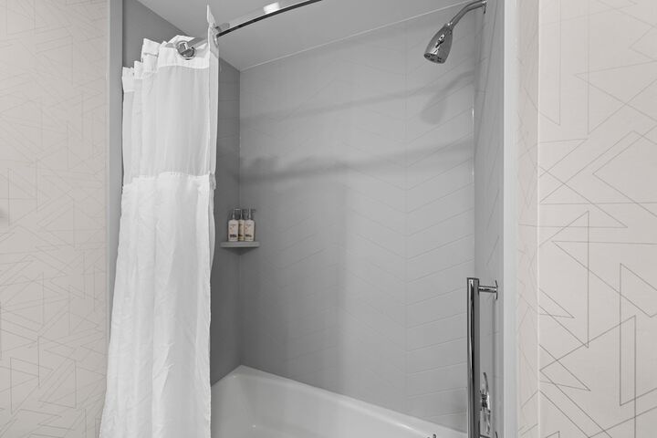 Room 35 of 85