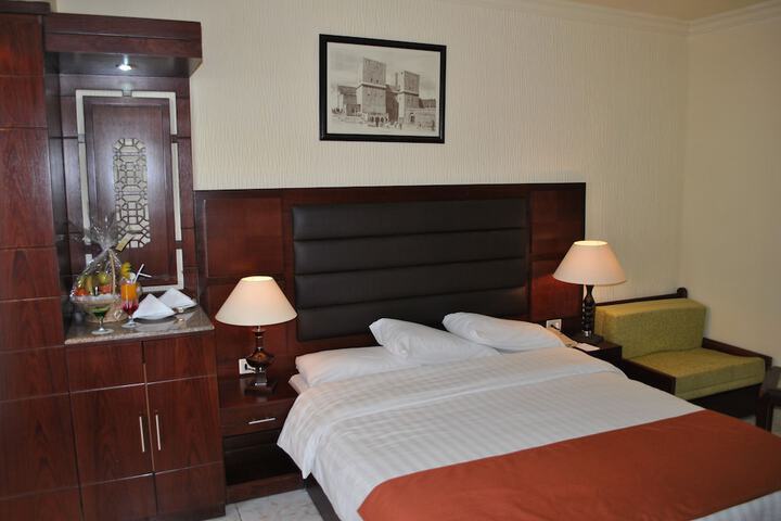 Room 9 of 50