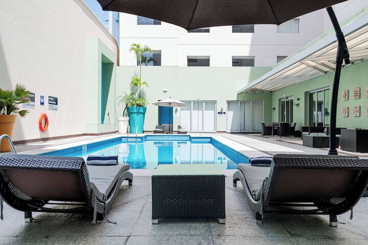 Pool 49 of 73