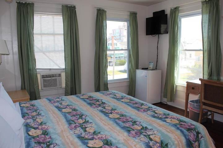 Room 10 of 39