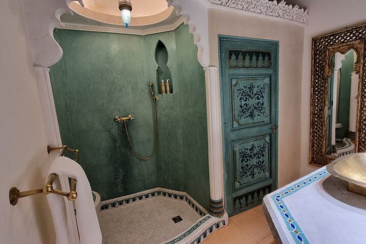 Room 42 of 67