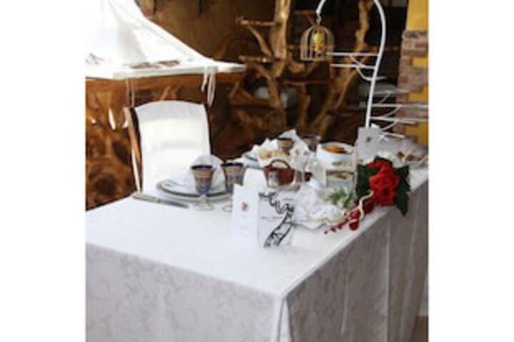 Dining 20 of 44