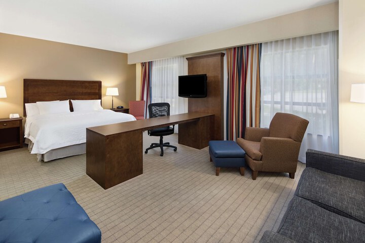 Room 13 of 30