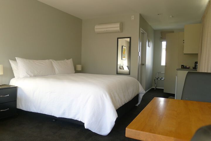 Room 11 of 55