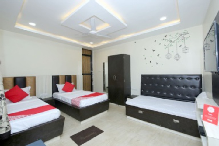 Room 130 of 407