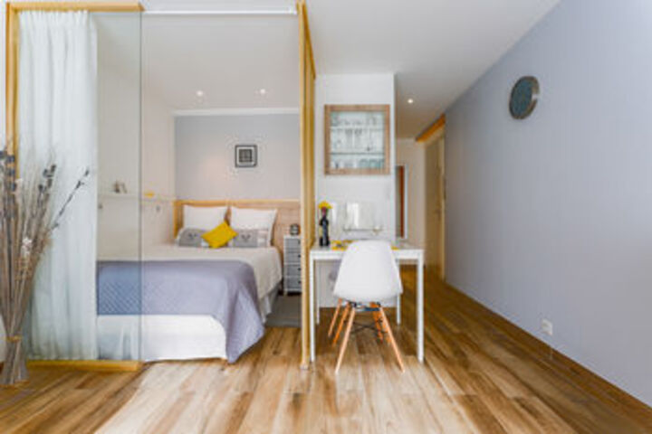 Room 8 of 24