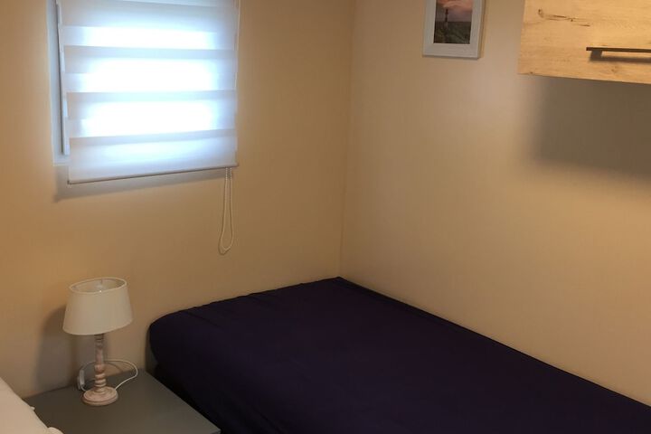 Room 4 of 34