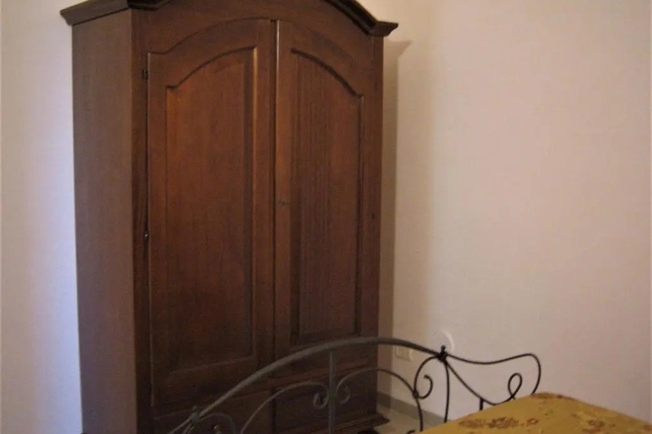 Room 2 of 21