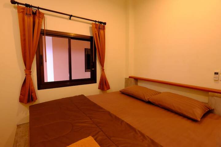 Room 3 of 49