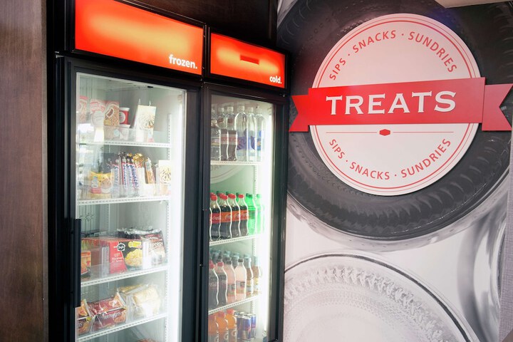 Snack bar