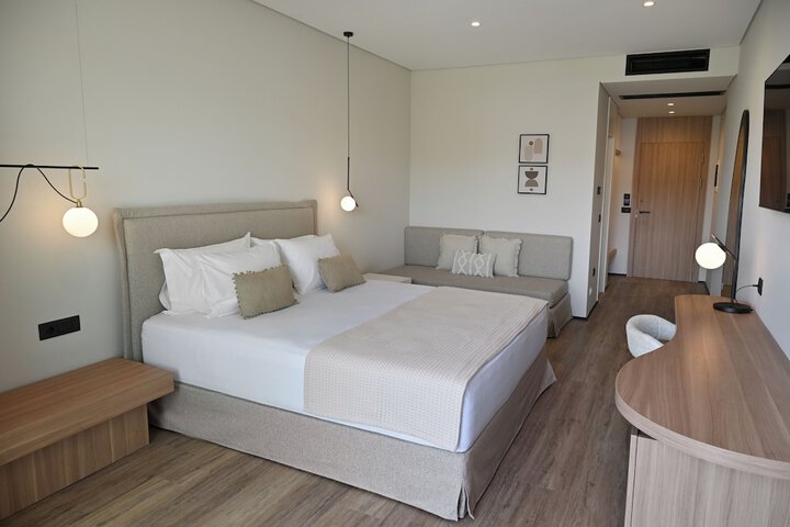 Room 21 of 72