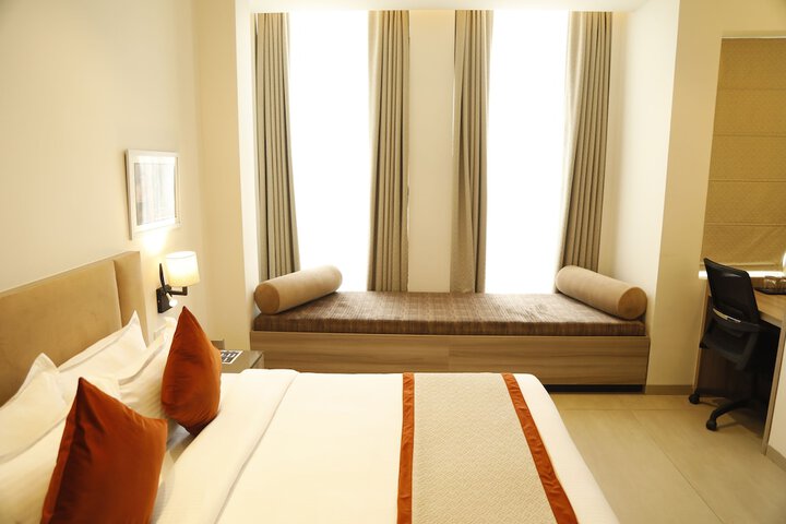 Room 42 of 94