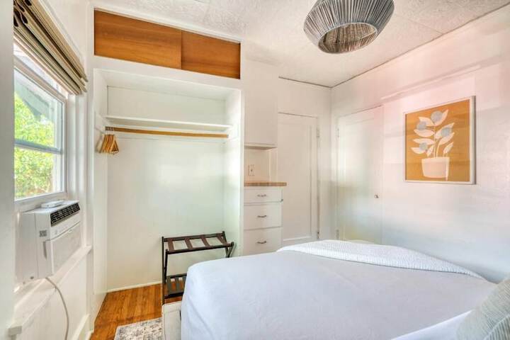 Room 19 of 65
