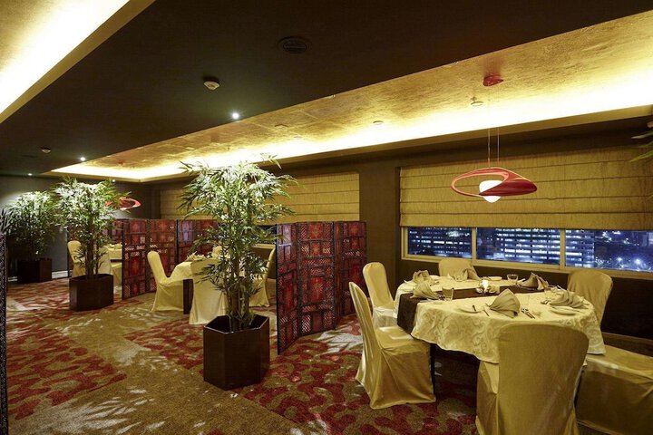 Dining 44 of 131