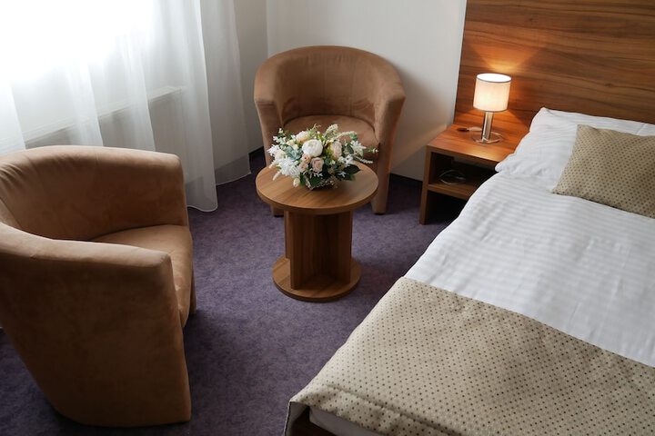 Room 15 of 54