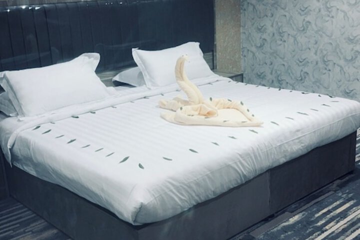 Room 7 of 40