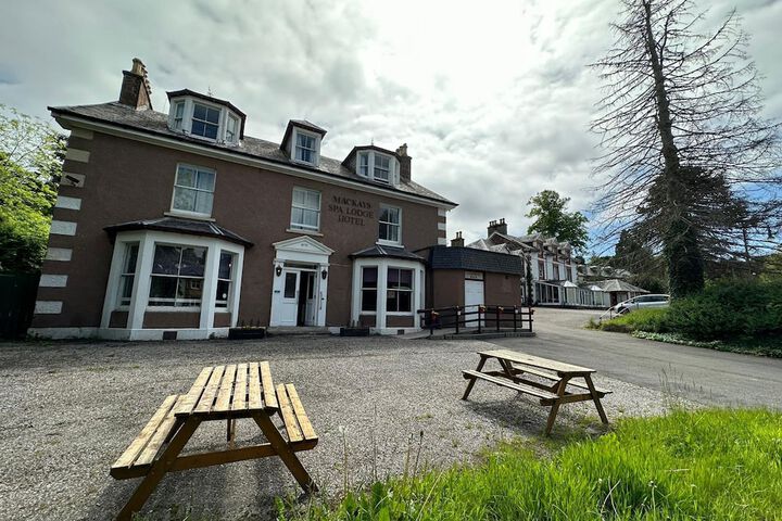Mackays Spa Lodge Hotel