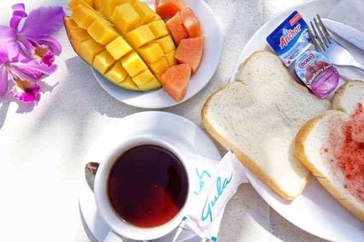 Breakfast/Coffee Service 29 of 41