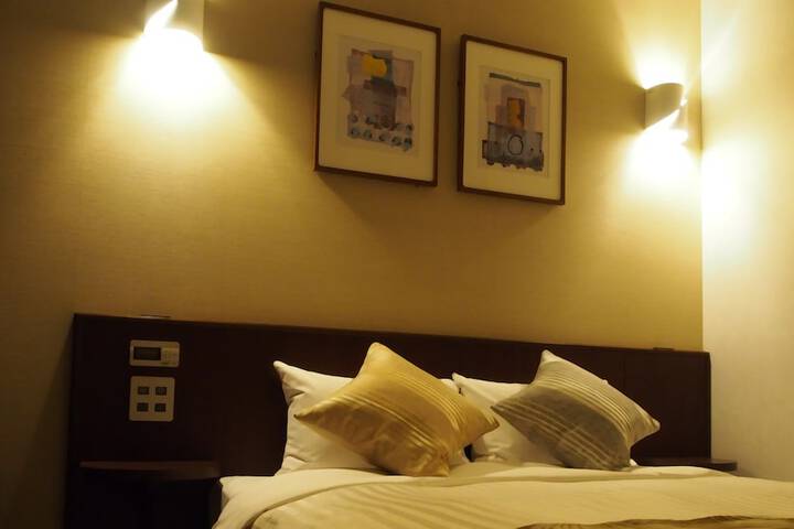 Room 36 of 97