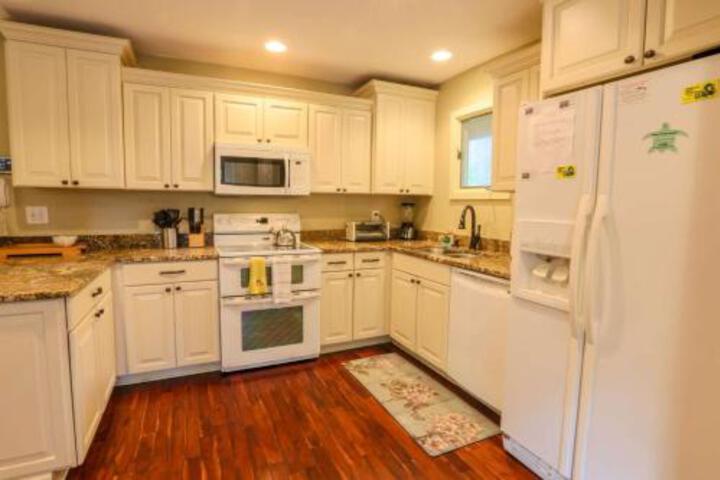 Marsh Woods Cottage in Seabrook Island, SC