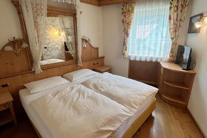 General 40 of 42