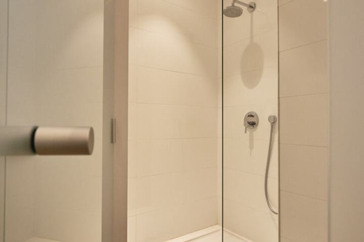 Room 34 of 43