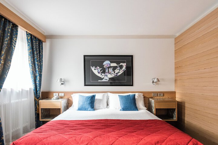 Room 48 of 97